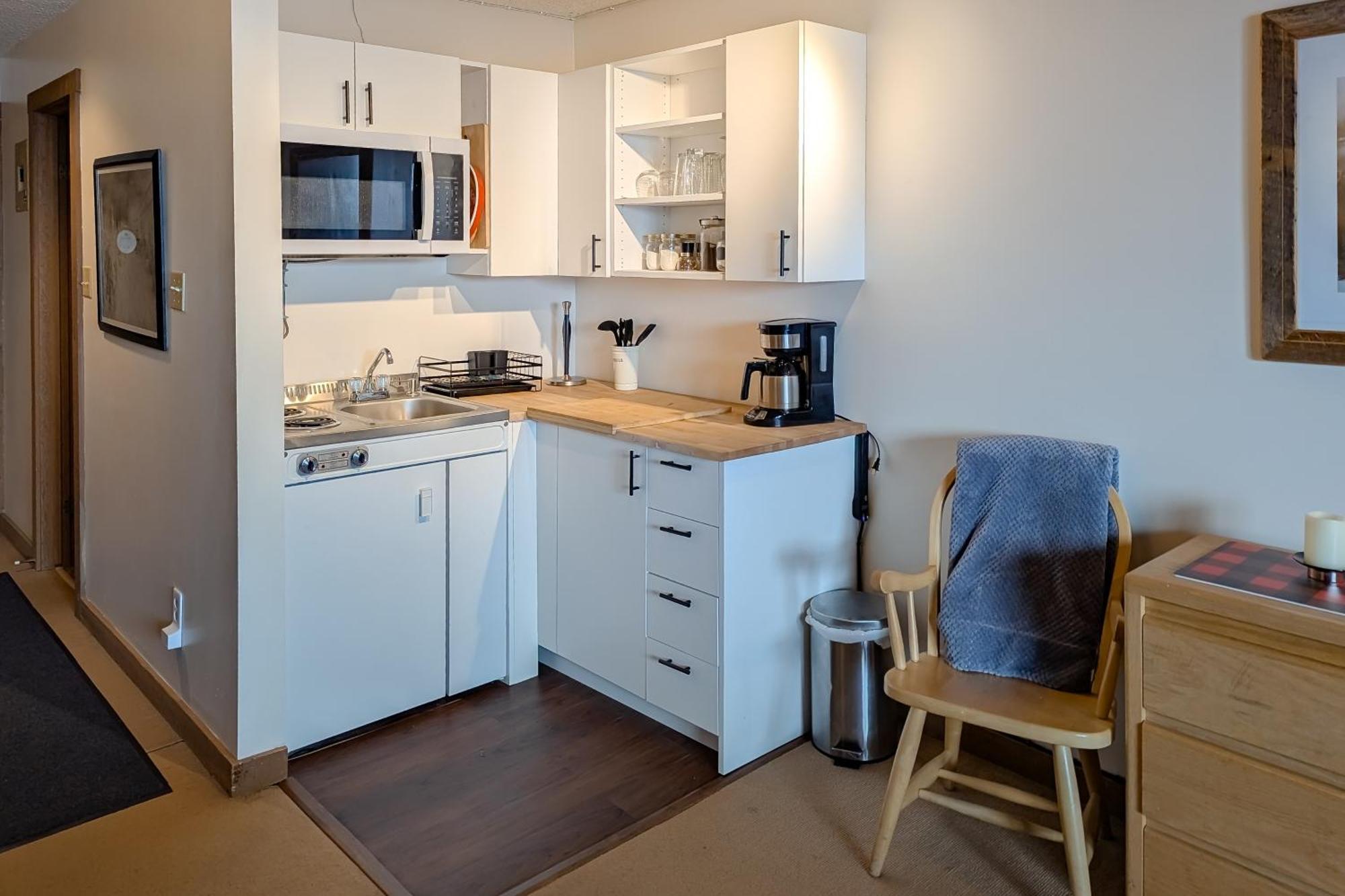 Moguls 813 Hotell Big White Eksteriør bilde